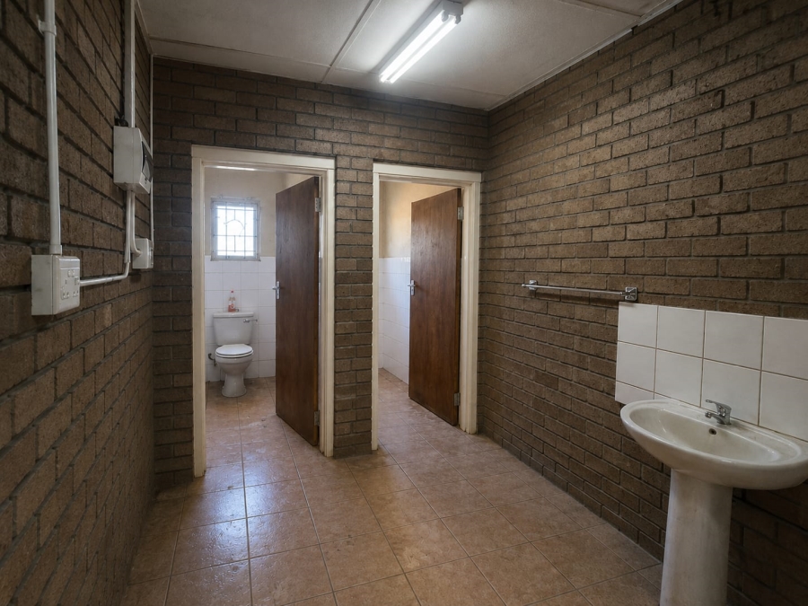 To Let Commercial Property for Rent in Kathu Northern Cape